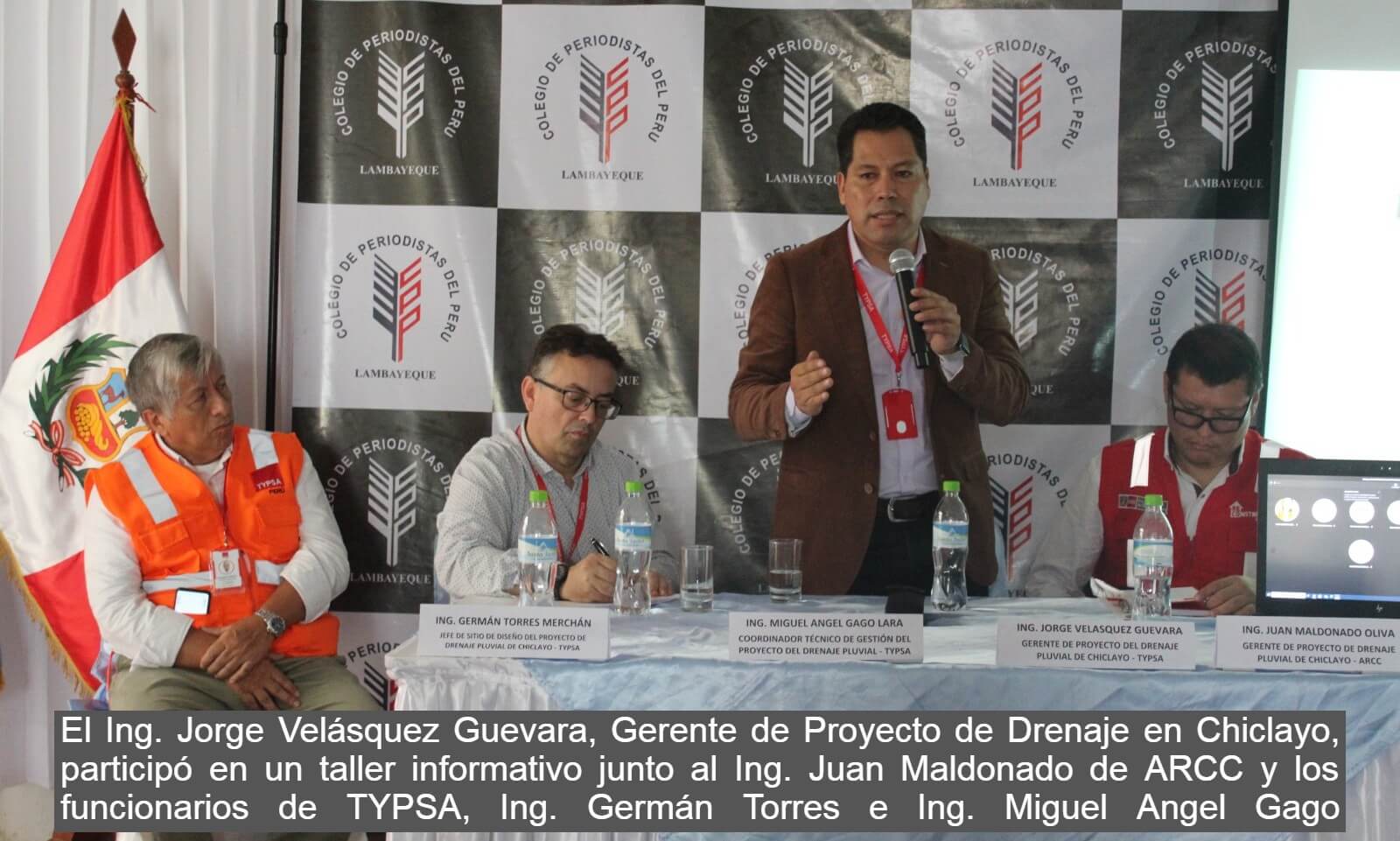El Ing. Jorge Velásquez Guevara, Gerente de Proyecto de Drenaje en Chiclayo, participó en un taller informativo junto al Ing. Juan Maldonado de ARCC y los funcionarios de TYPSA, Ing. Germán Torres e Ing. Miguel Angel Gago.